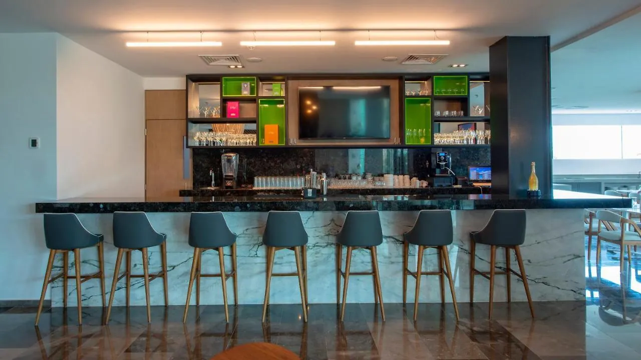 Hotel Holiday Inn & Suites - Merida La Isla By Ihg
